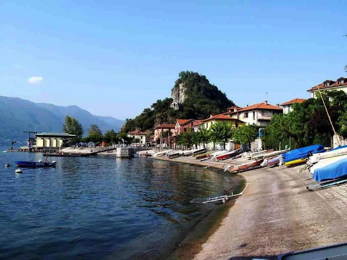 Villa Olga Lago Maggiore Castelveccana